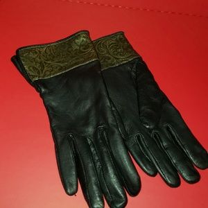 Grandoe Leather Gloves Black with Bronze/Gold trim